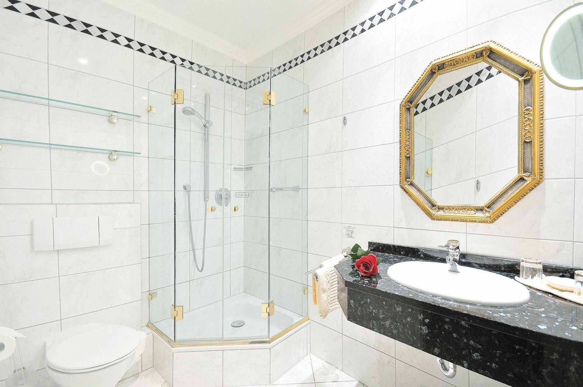 Hotel Residenz Am Rosengarten Bad Kissingen Bilik gambar